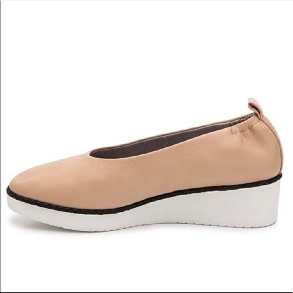 Com + Sens Tan Leather Breeane ‎ Choke Up Flats Sz. 40